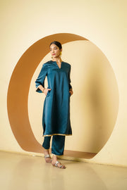 Netose Emerald Green Satin Kurta Pant Set