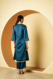 Netose Emerald Green Satin Kurta Pant Set
