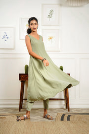 Netose Mint Green Sleeveless Kurta Pant Set