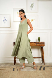 Netose Mint Green Sleeveless Kurta Pant Set