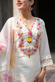 Netose White Kurta Set with Dupatta