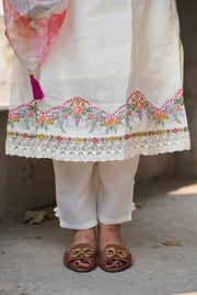 Netose White Kurta Set with Dupatta