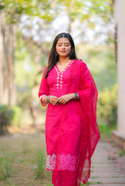 Netose Pink Kurta Set With Dupatta