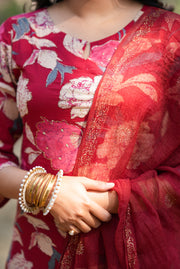 Netose Red Floral kurta set with duppata