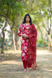 Netose Red Floral kurta set with duppata